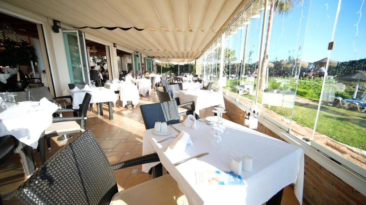 Marbella Beach Resort At Club Playa Real Exterior photo