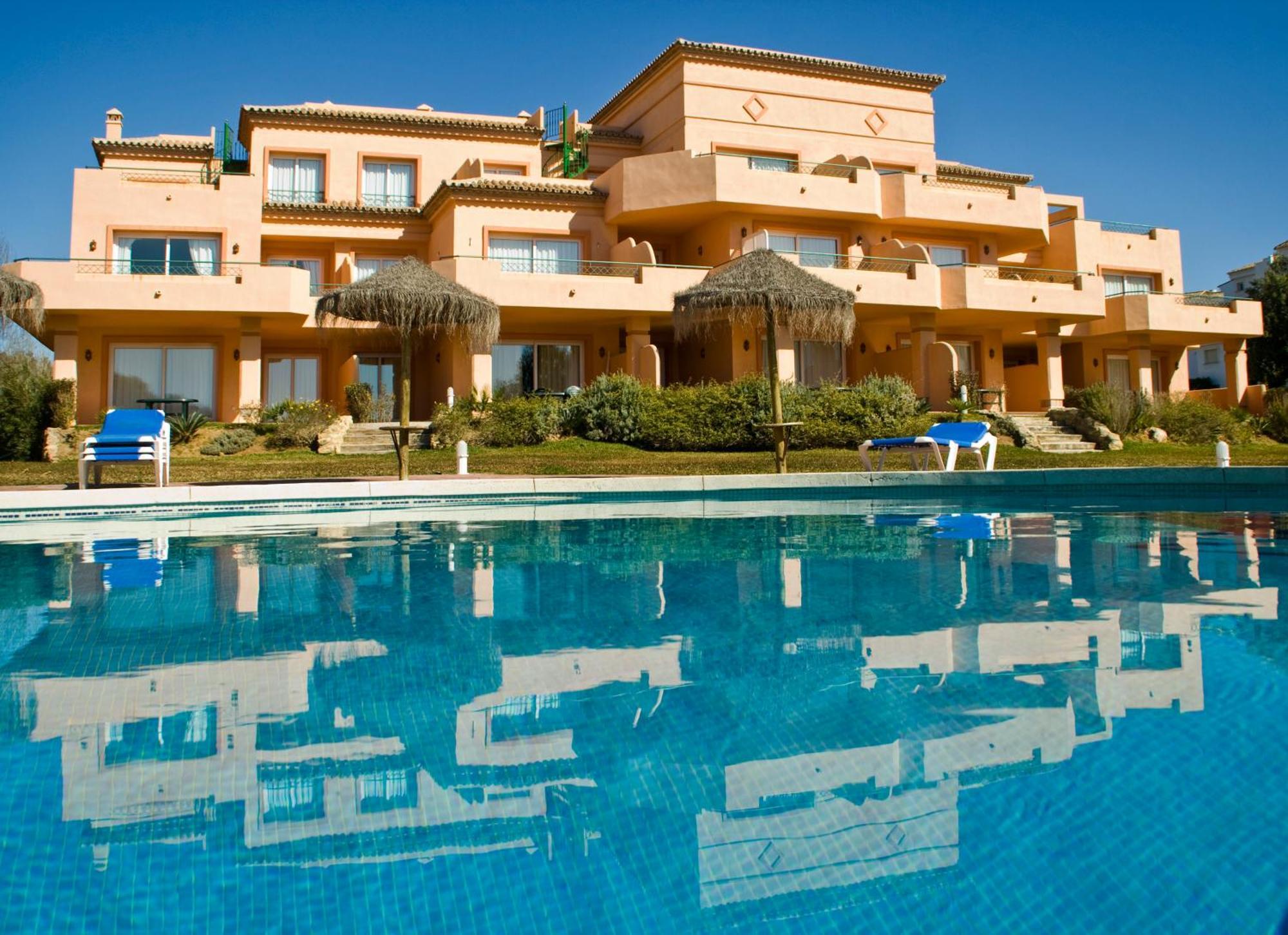 Marbella Beach Resort At Club Playa Real Exterior photo