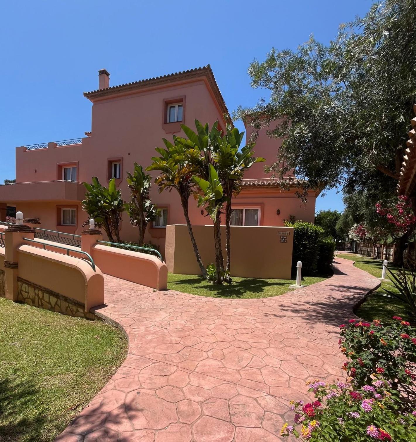 Marbella Beach Resort At Club Playa Real Exterior photo