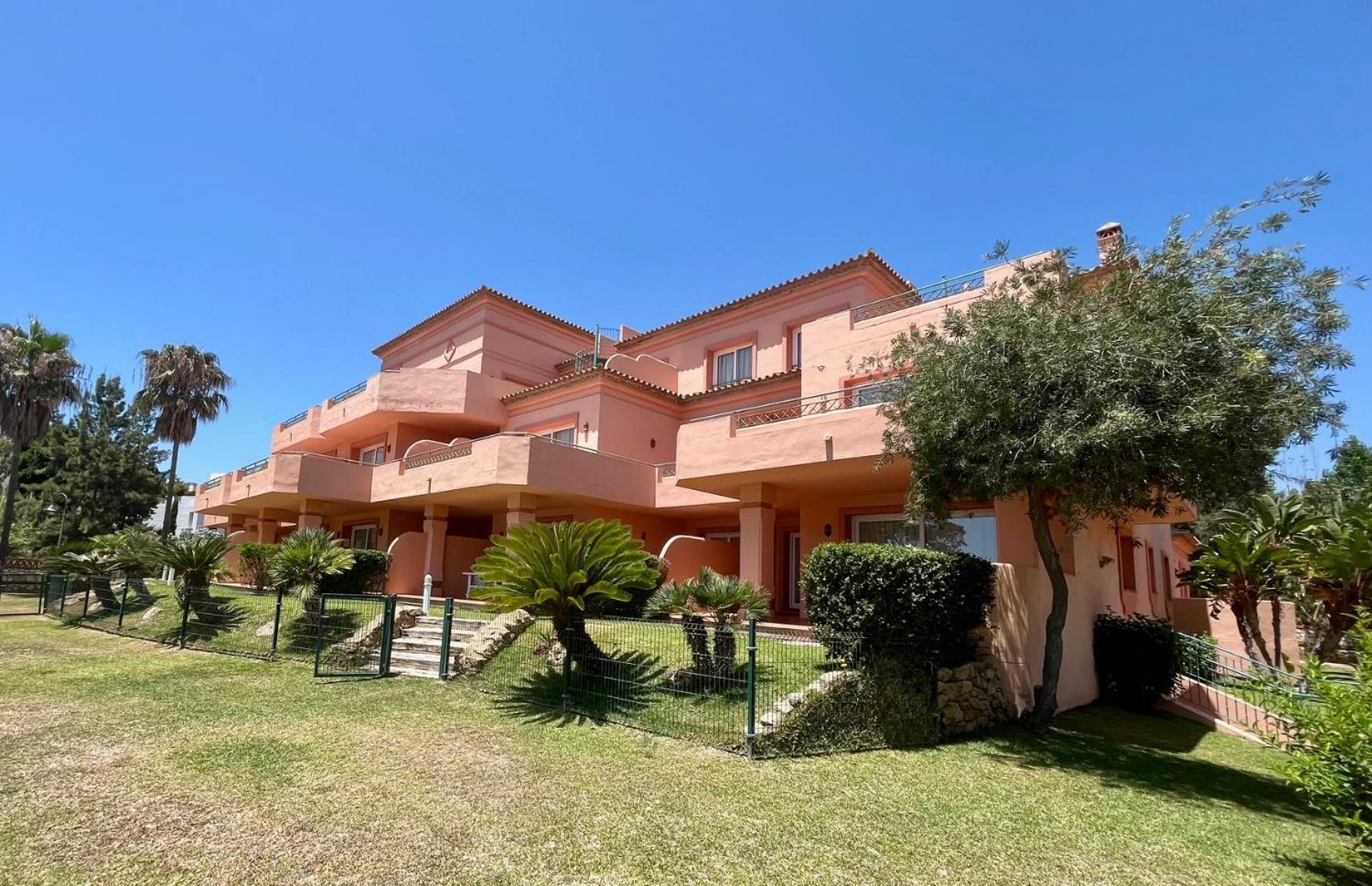 Marbella Beach Resort At Club Playa Real Exterior photo