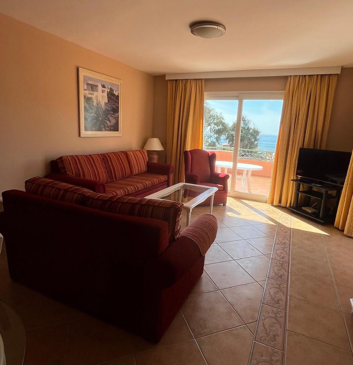Marbella Beach Resort At Club Playa Real Exterior photo