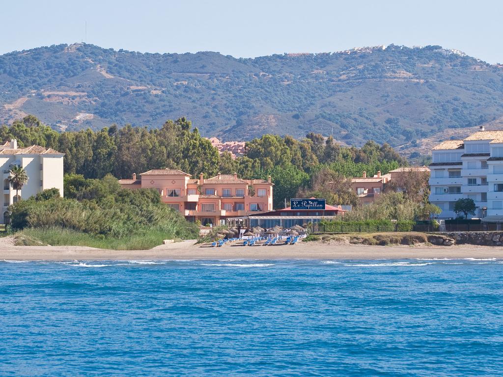 Marbella Beach Resort At Club Playa Real Exterior photo