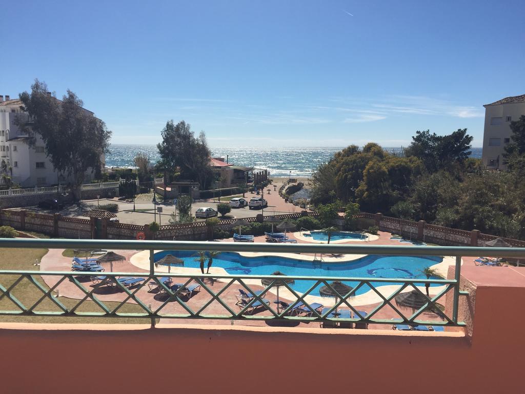 Marbella Beach Resort At Club Playa Real Exterior photo